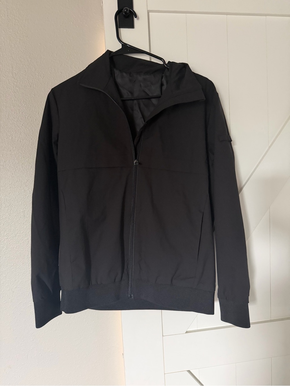Scrub Black Zip-Up Lightweight Jacket